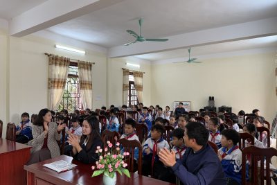 LỄ KẾT NẠP ĐỘI VIÊN NĂM HỌC 2025–2026 TRƯỜNG TIỂU HỌC GIA PHONG